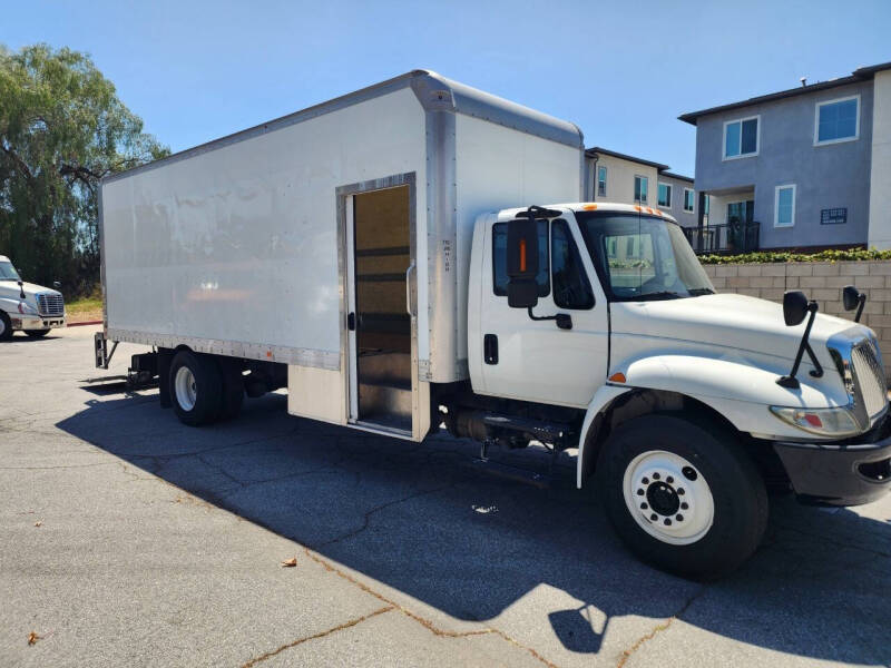 2018 International DuraStar 4300