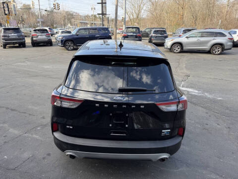 2020 Ford Escape SE