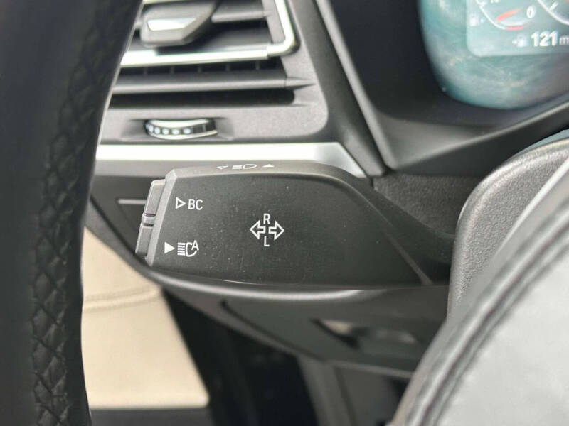 2023 BMW X4 xDrive30i