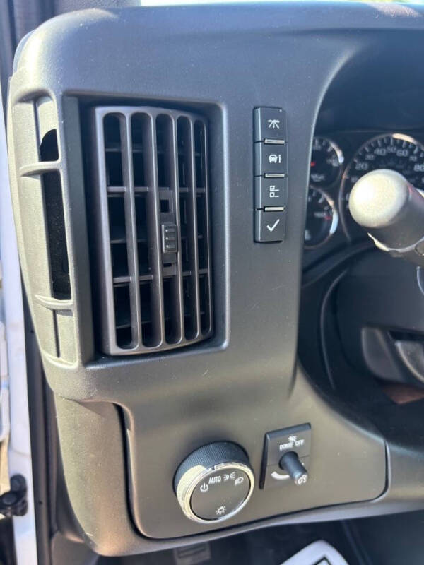 2021 Chevrolet Express 2500