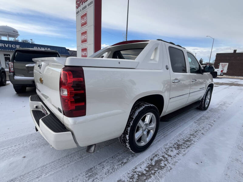 2013 Chevrolet Avalanche LTZ Black Diamond