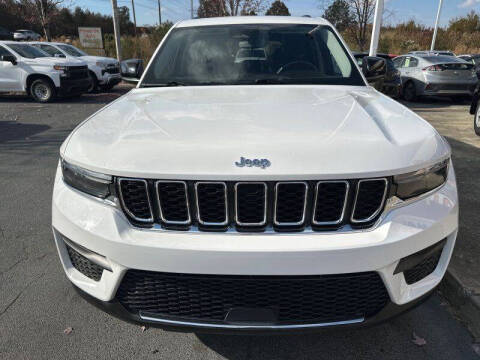 2023 Jeep Grand Cherokee Laredo