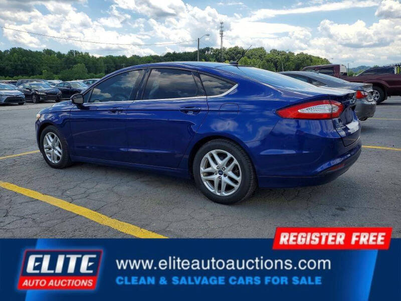 2013 Ford Fusion SE