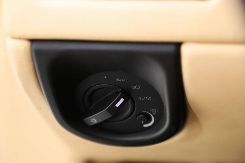 2013 Aston Martin V8 Vantage S Roadster