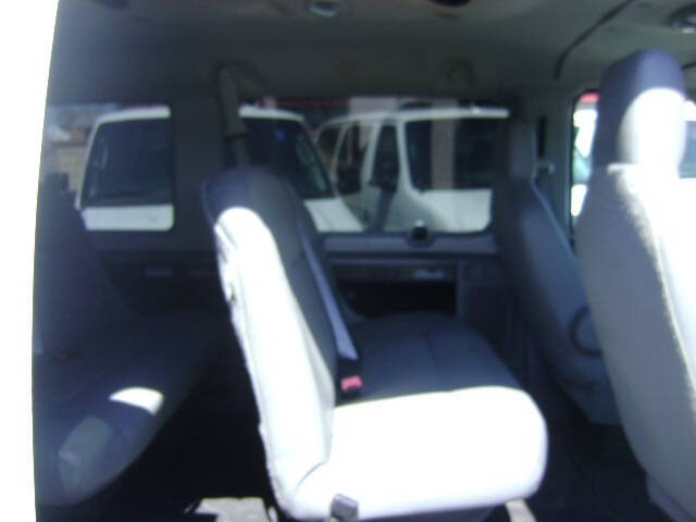2010 Ford E-Series E-350 SD XL