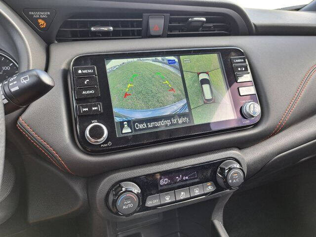 2024 Nissan Kicks SR