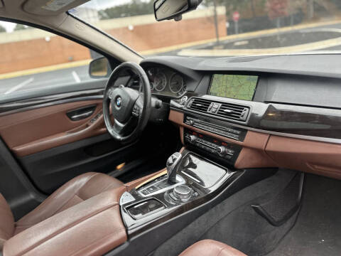 2016 BMW 5 Series 528i