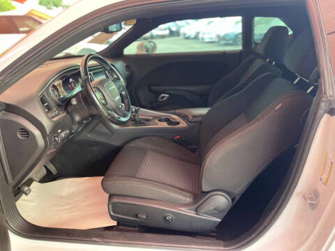 2021 Dodge Challenger SXT