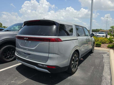 2024 Kia Carnival EX