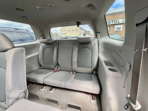 2007 Saturn Outlook XE