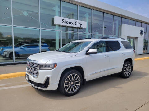 2020 GMC Acadia Denali