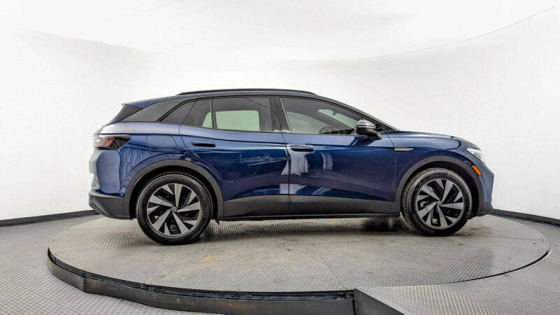 2023 Volkswagen ID.4 Pro