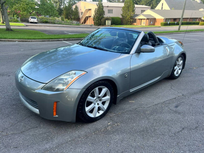 2004 Nissan 350Z for sale at Global Imports of Dalton LLC in Dalton GA