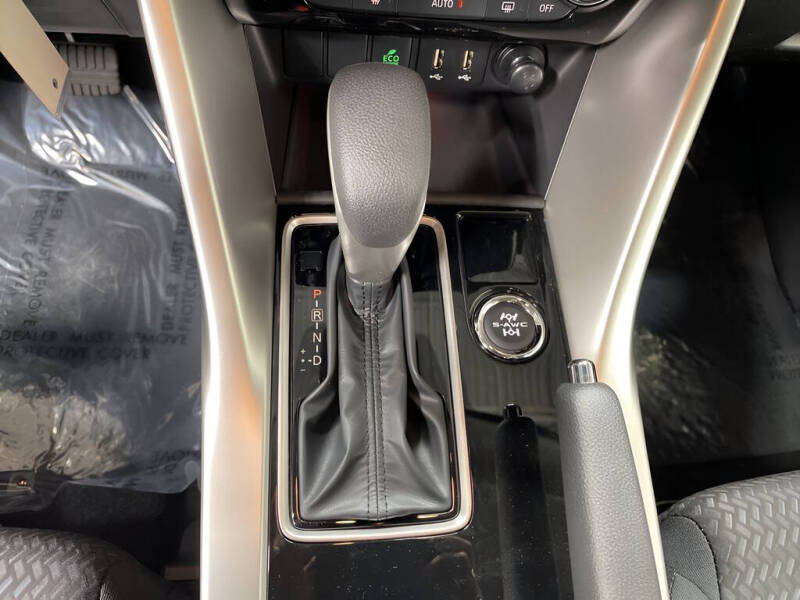 2026 Mitsubishi Eclipse Cross ES
