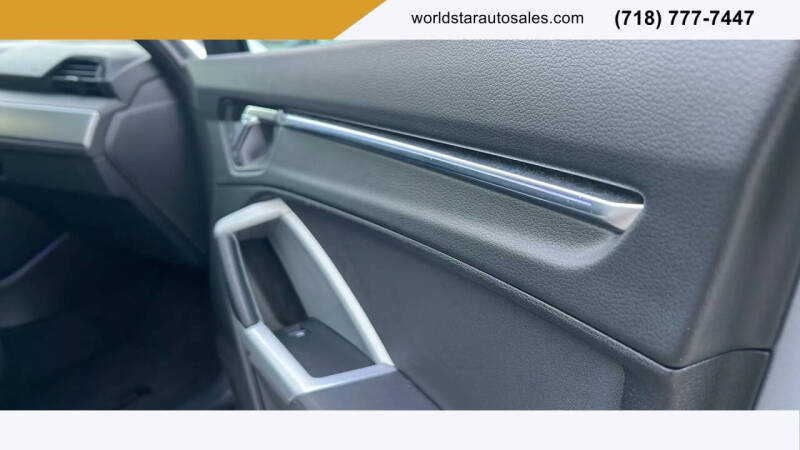 2022 Audi Q3 quattro Premium Plus 40 TFSI