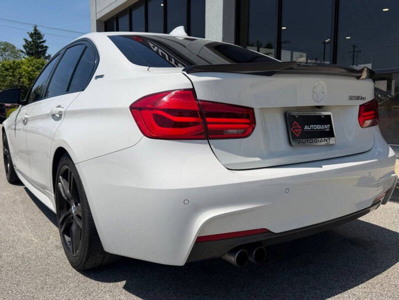 2017 BMW 3 Series 330e iPerformance
