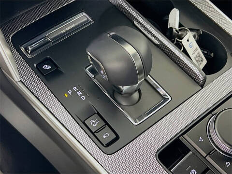 2025 Mazda CX-90 Plug-in Hybrid Premium Plus