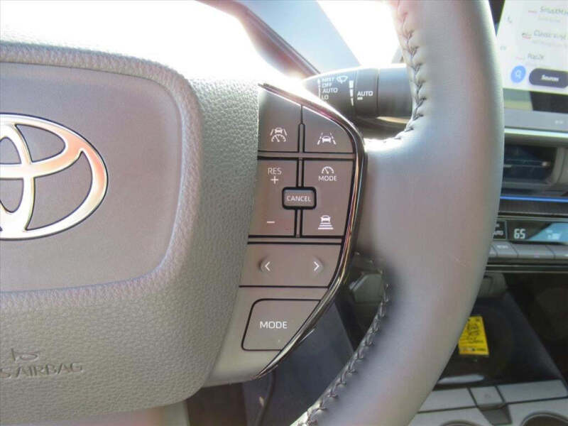 2025 Toyota Prius XLE