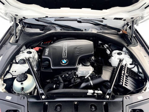 2013 BMW 5 Series 528i xDrive