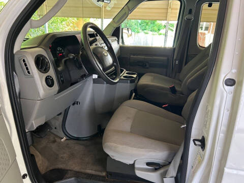 2014 Ford E-Series E-350 SD XLT