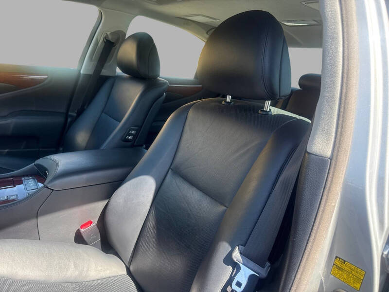 2007 Lexus LS 460