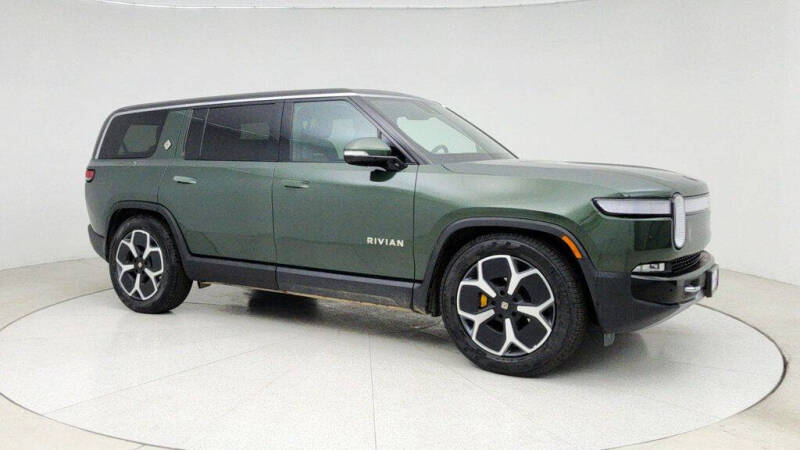 2023 Rivian R1S Adventure