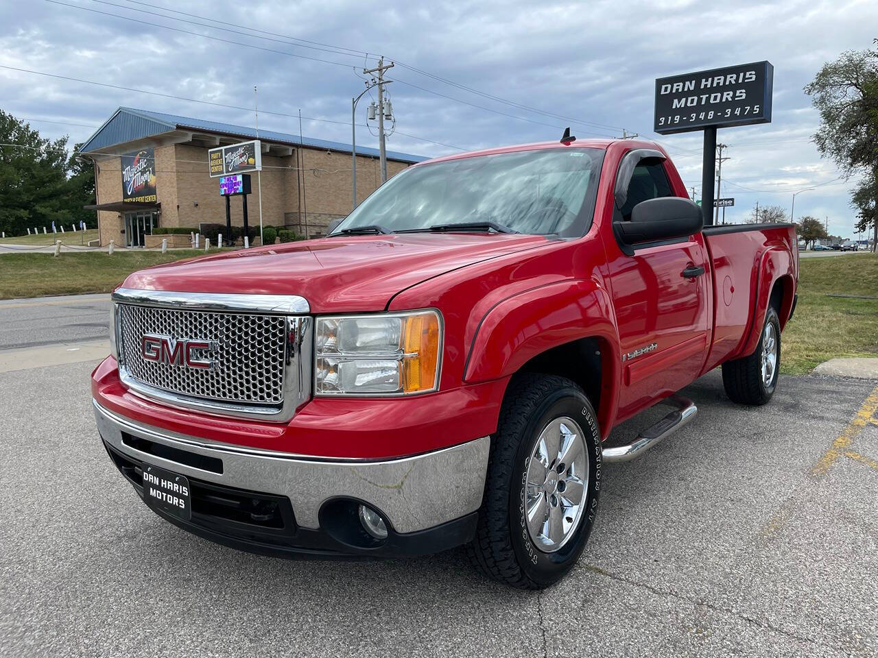 2009 GMC Sierra 1500 for sale at Dan Haris Motors in Waterloo, IA