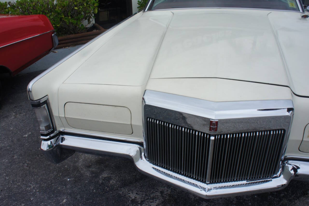 1971 Lincoln Continental Mark III 16
