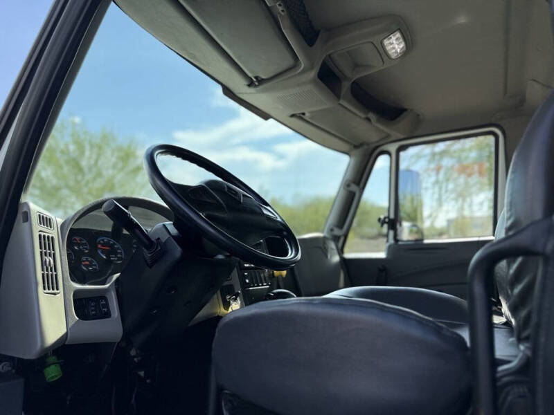 2019 International DuraStar 4300