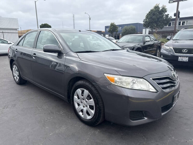 2011 Toyota Camry LE