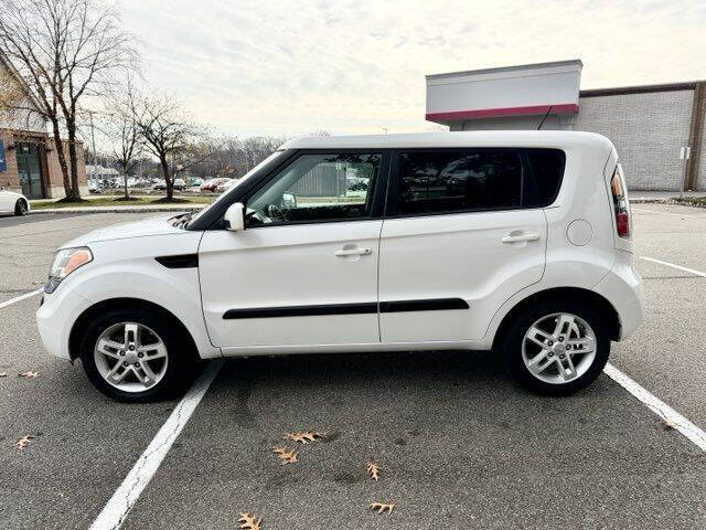 2011 Kia Soul +