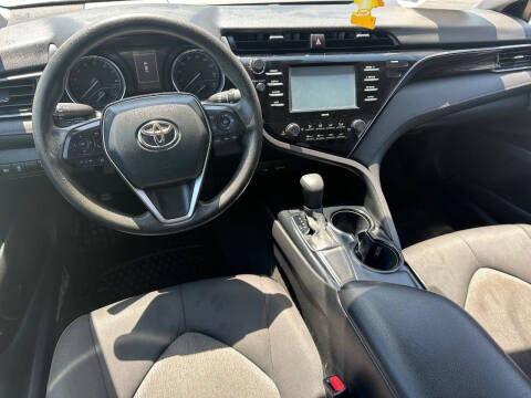 2020 Toyota Camry LE