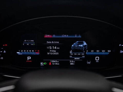 2024 Audi SQ8 4.0T quattro Premium Plus