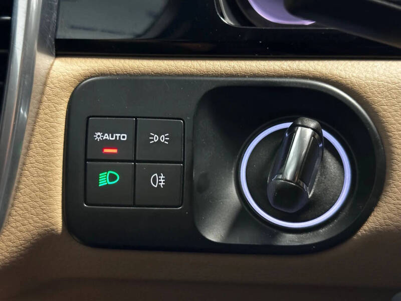 2022 Porsche Cayenne Platinum Edition