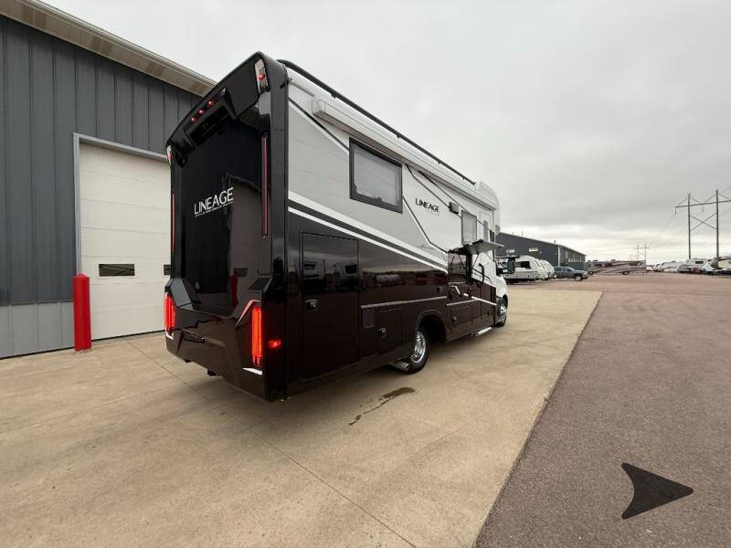 2025 Mercedes-Benz Sprinter