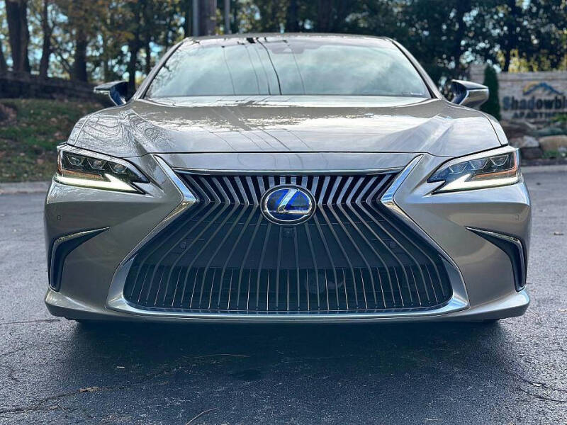 2021 Lexus ES 300h Ultra Luxury