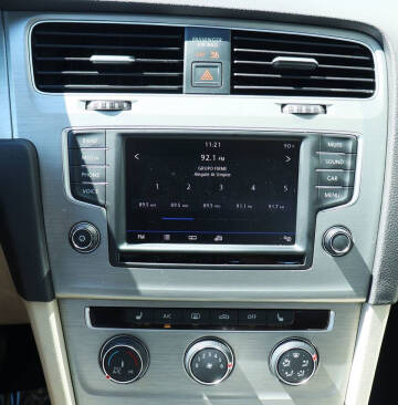 2017 Volkswagen Golf