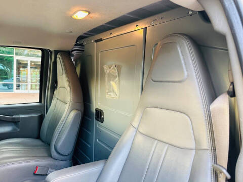 2021 Chevrolet Express 2500