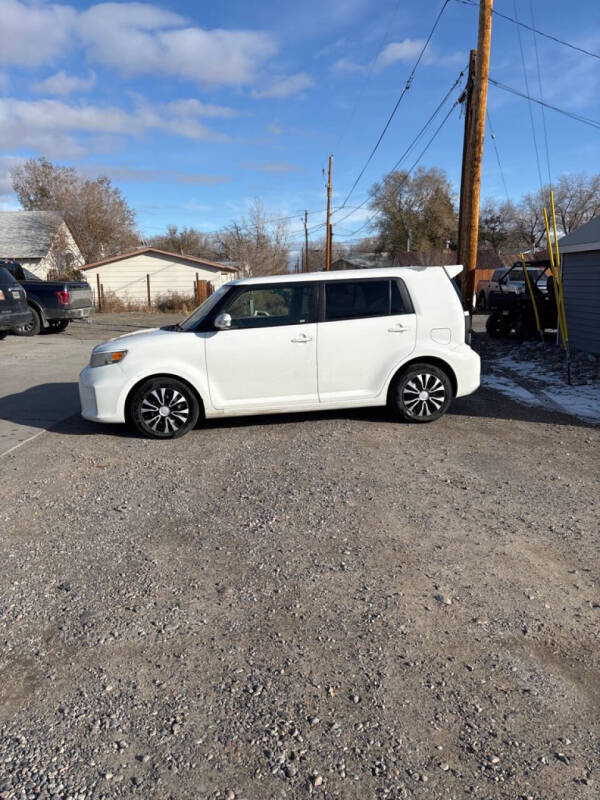 2012 Scion xB Base photo 3