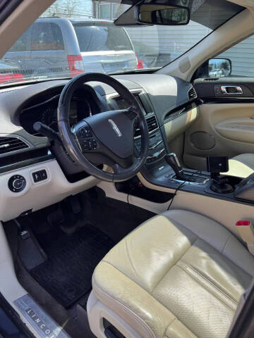 2014 Lincoln MKT Ecoboost