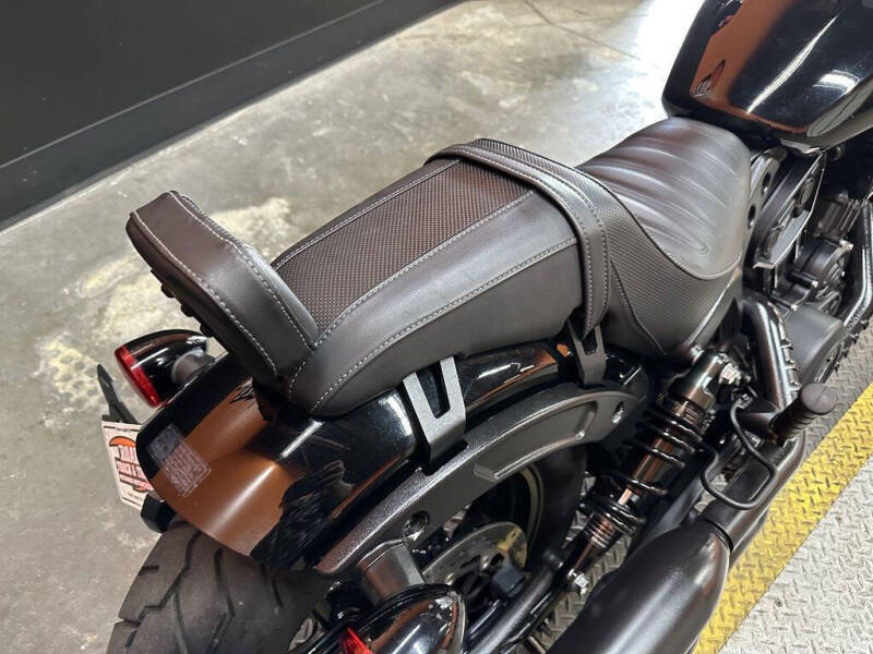 2021 Indian Motorcycle® Scout® Bobber Sixty Thund