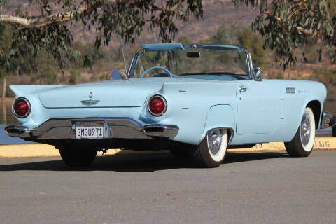 1957 Ford Thunderbird