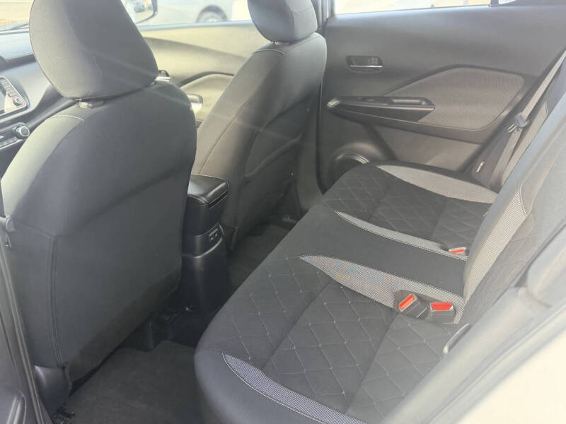 2020 Nissan Kicks SV