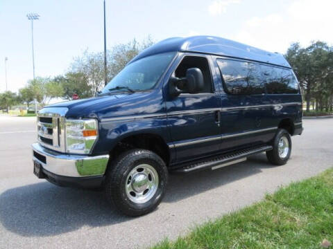 2011 Ford E-Series E-350 SD XLT