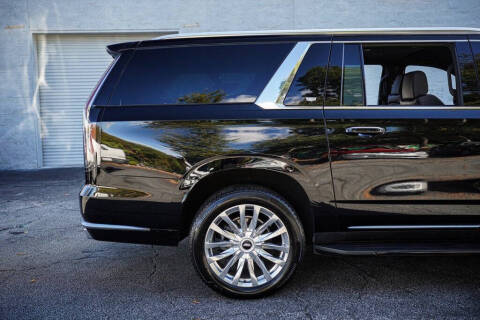 2022 Cadillac Escalade ESV Luxury