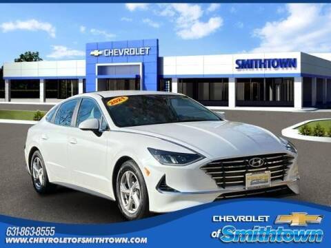 2021 Hyundai Sonata for sale at CHEVROLET OF SMITHTOWN in Saint James NY