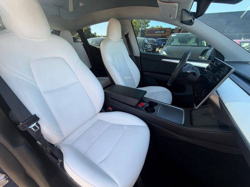 2022 Tesla Model Y Long Range