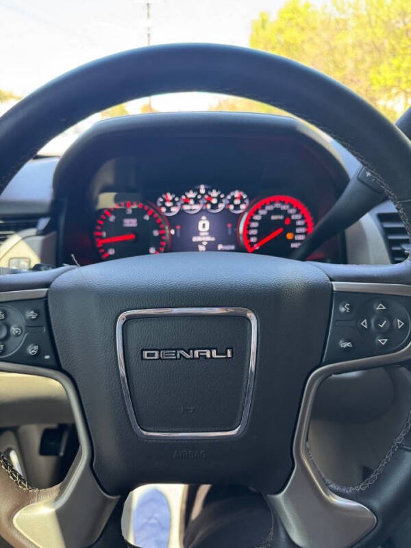 2015 GMC Yukon Denali