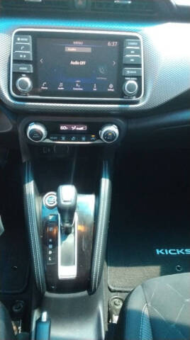 2020 Nissan Kicks SV