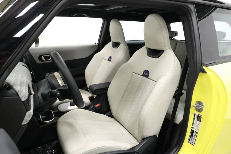 2025 MINI Hardtop 2 Door